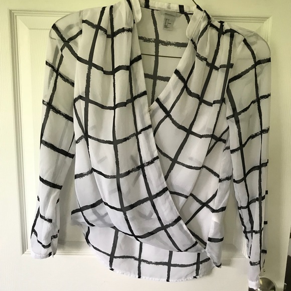 Forever 21 Tops - Dress shirt Forever 21 Tops - Dress shirt